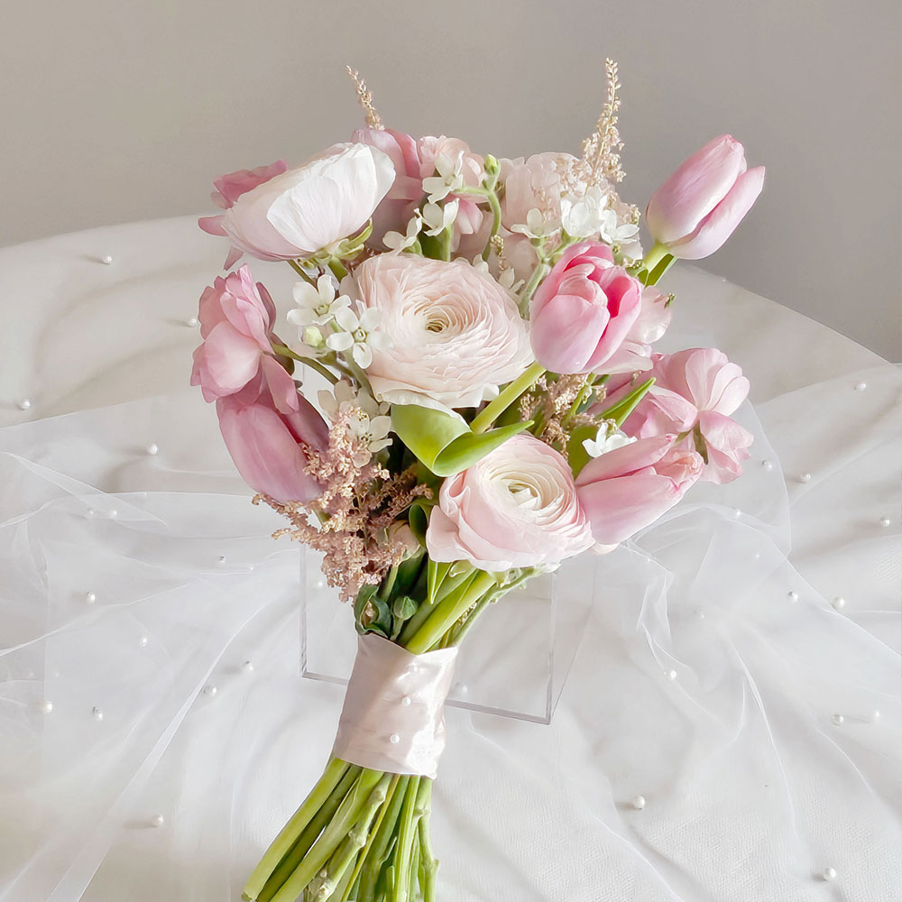 floral-class-bridal-bouquet-1000x1000
