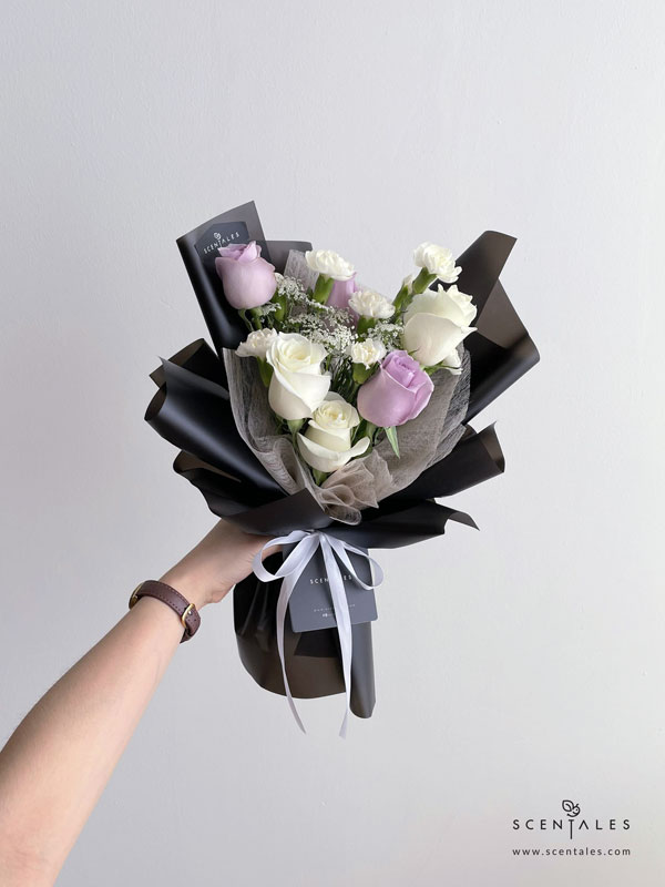 Estrella Flower Bouquet Fresh flower bouquet with Lilac rose, white rose, white spray carnation and white ammi majus