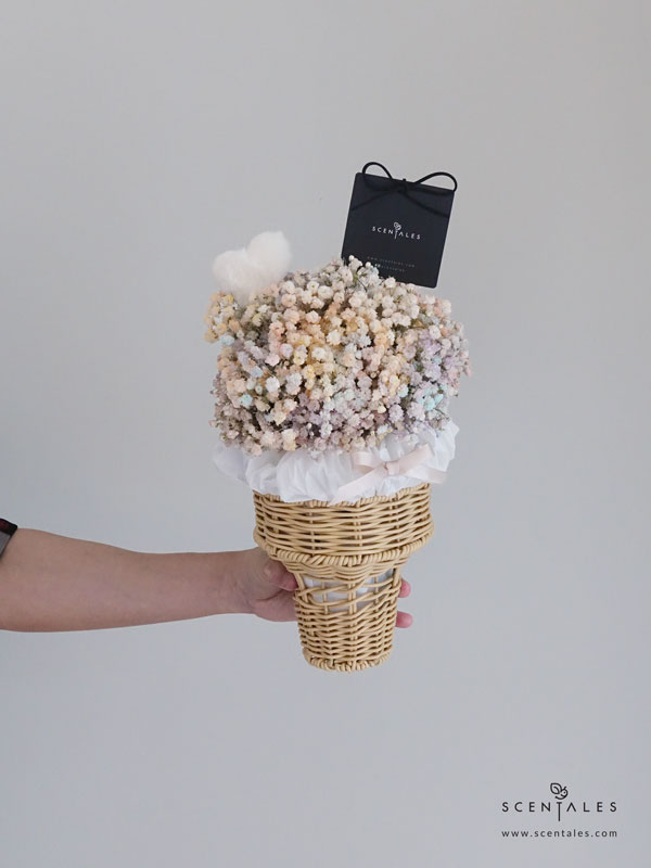 vday2026-babys-breath-sundae-fresh-flower-bouquet-01-600x800-2