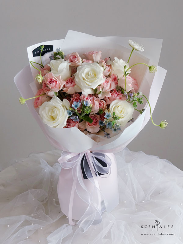 somewhere-in-time-fresh-flower-bouquet-01-600x800 Somewhere in Time Flower Bouquet - Image 1