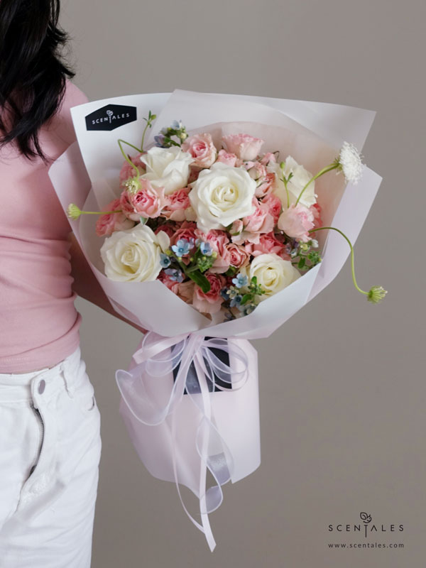 somewhere-in-time-fresh-flower-bouquet-02-600x800 Somewhere in Time Flower Bouquet - Image 2
