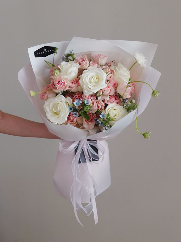 somewhere-in-time-fresh-flower-bouquet-03-600x800 Somewhere in Time Flower Bouquet - Image 3