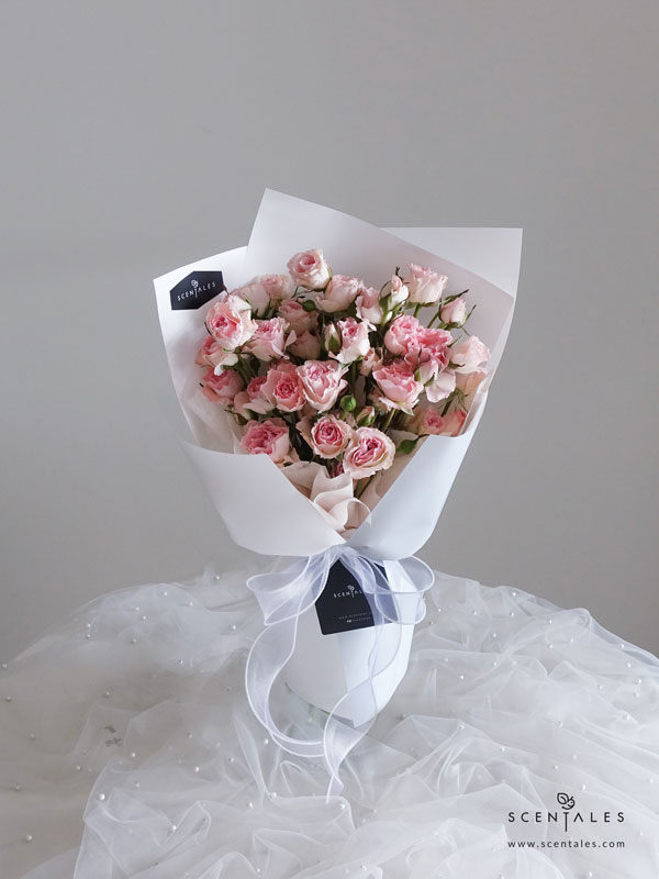 spray-rose-fresh-flower-bouquet-01-600x800 (Pre-order) Spray rose flower bouquet - Image 1