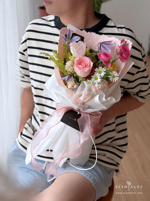 le-rosalie-fresh-flower-bouquet-03-600x800 (Limited 19-22 Aug) Rosalie Flower Bouquet - Image 1